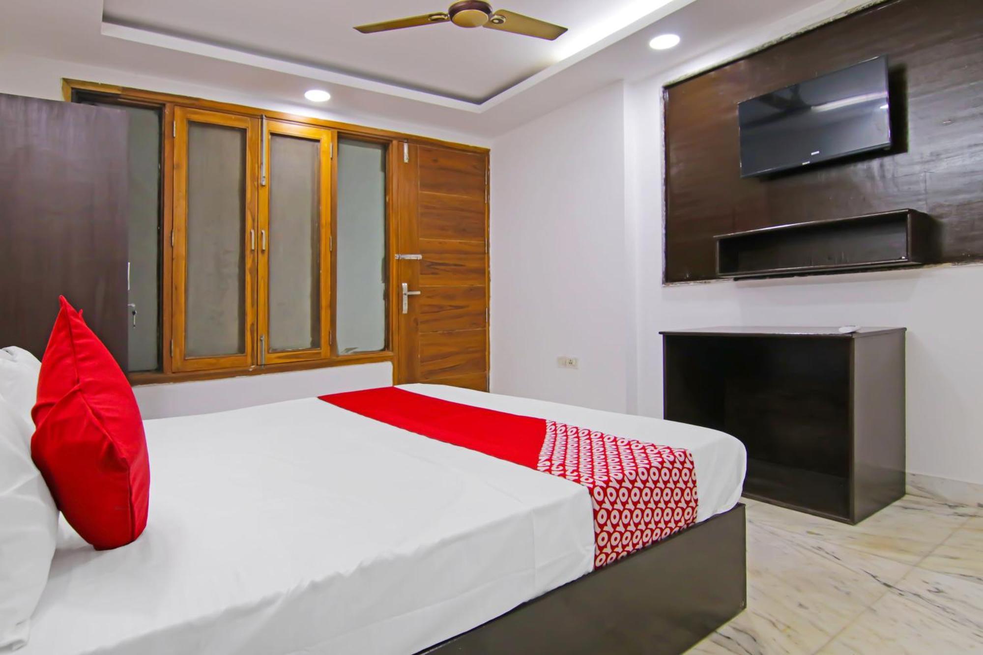 O Sky House 3*