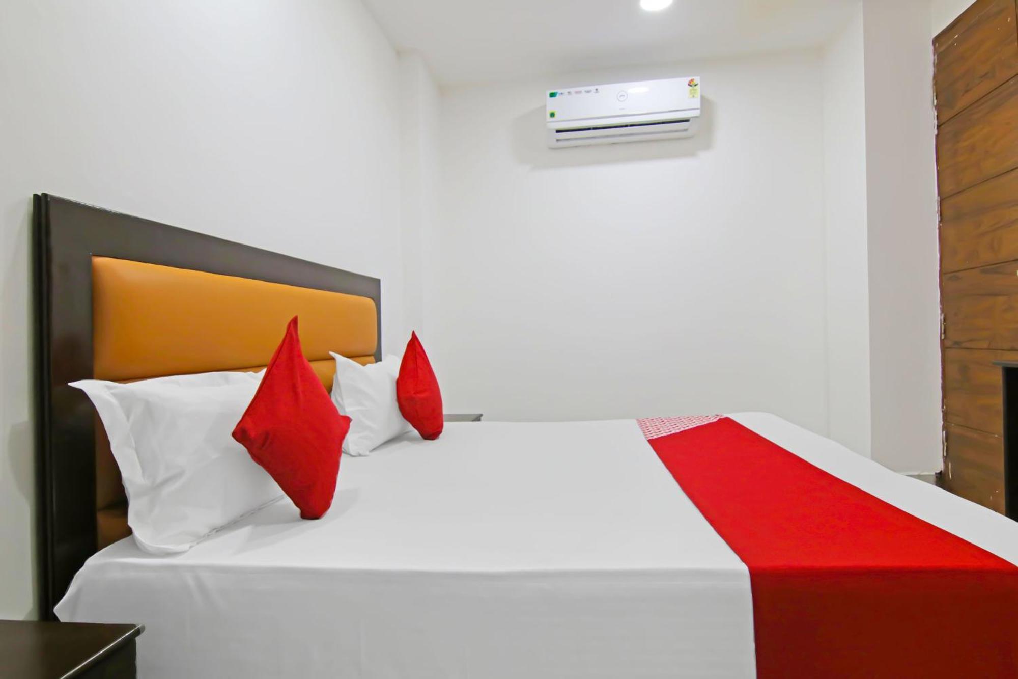 Hotel O Sky House New Delhi